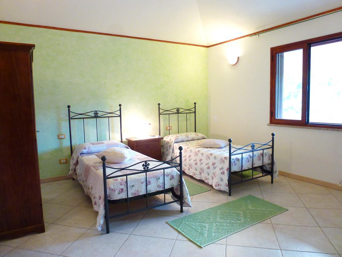 טאולאדה B&B Su Frascu Segau מראה חיצוני תמונה